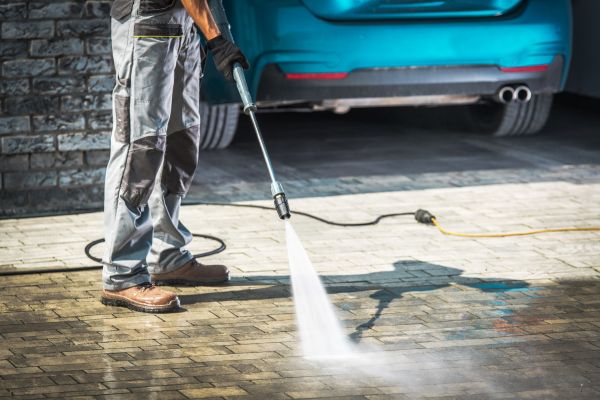 Cost of Driveway Pressure Washing in Tallahassee