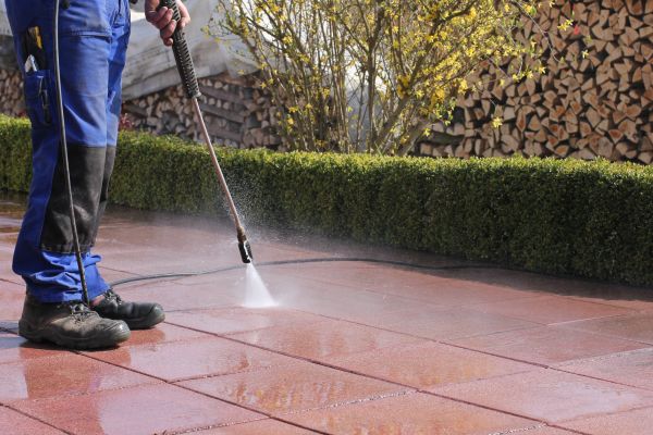 Cost of Driveway Pavers Cleaning in Tallahassee
